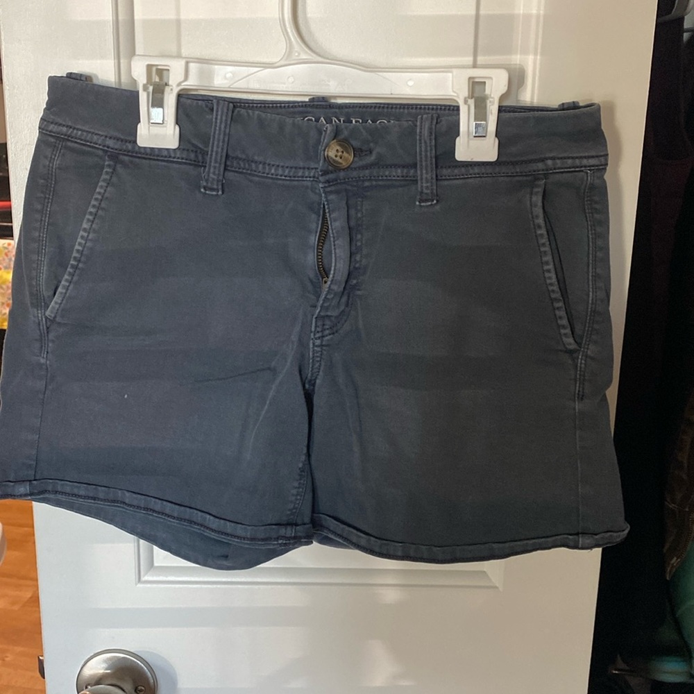American Eagle midi shorts size 4